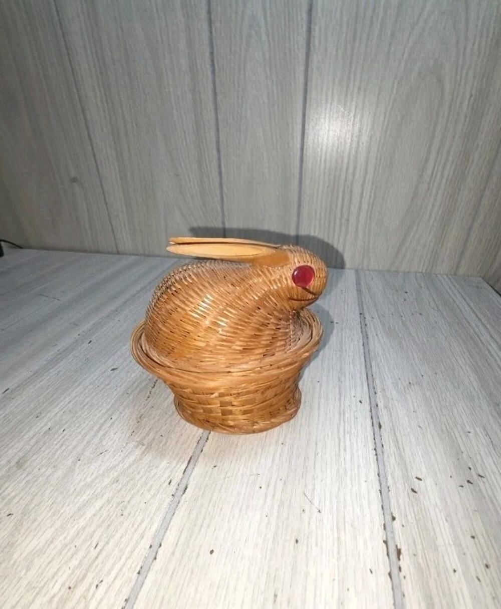 Bunny Rabbit Wicker Basket with Lid Vintage Home Decor 5” Countrycore Rustic